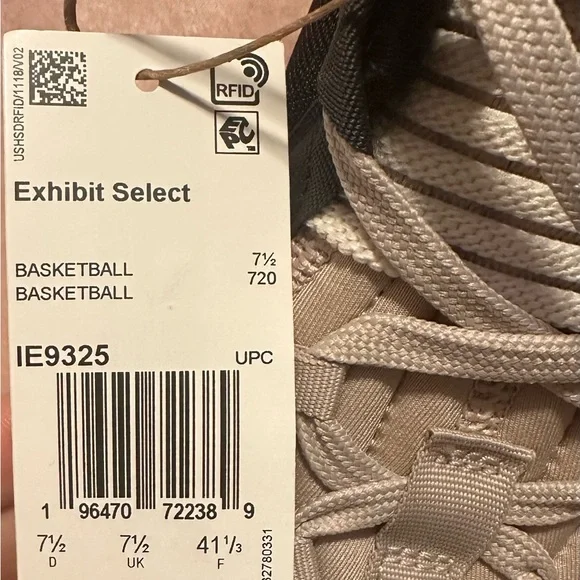 NWT- Adidas Women’s Exhibit Select Basketball Shoes Beige/Off White/Carbon - Picture 5 of 5